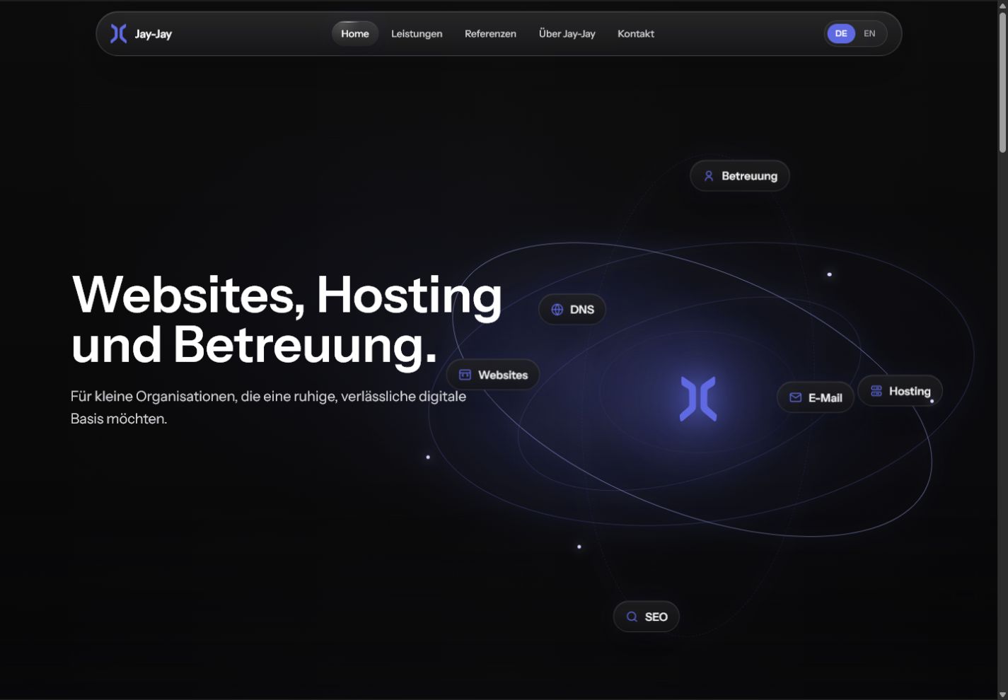 Services, hosting, and contact on the bilingual company website.